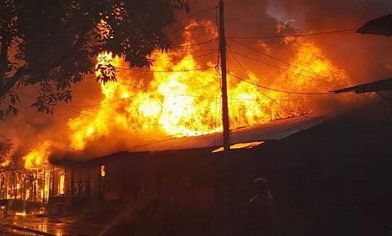 5 điềm lành báo hiệu gia chủ có tài lộc vô biên, sự nghiệp vượng phát 2 Thấy 5 điềm lành này xuất hiện trong nhà gia chủ làm ăn vượng phát tài lộc vô biên - ngủ mơ thấy cháy lớn