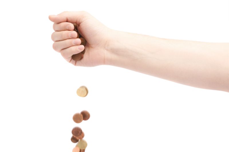 Mơ thấy đồng xu đánh con gì? Mơ nhặt được đồng tiền xu 3 Mơ thấy làm rớt đồng xu