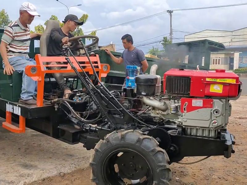 Mơ thấy xe công nông đánh con gì: Ý nghĩa và con số may mắn 2 Mơ thấy xe công nông đánh con gì 1