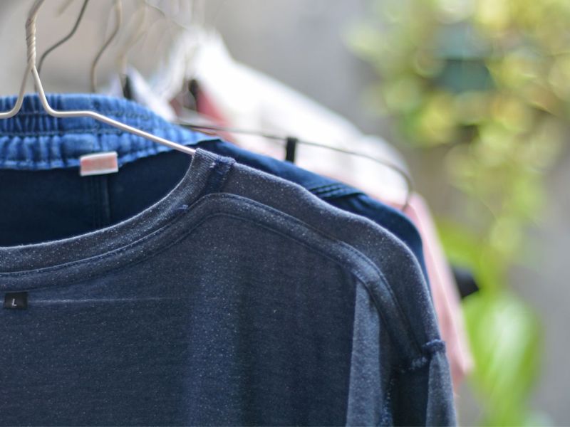 Mặc áo trái có điềm gì - 2